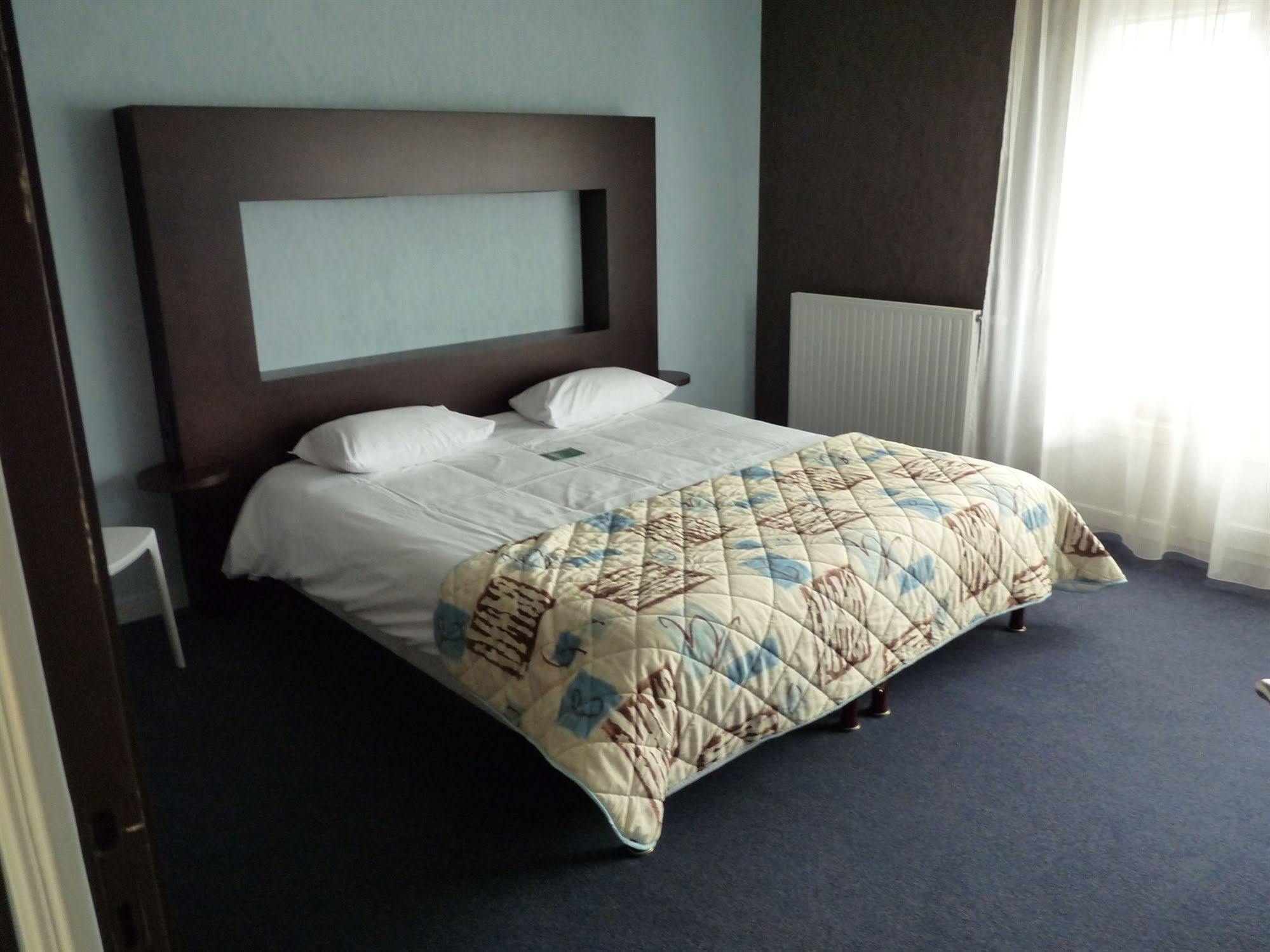 Logis Golfe Hotel Vannes Eksteriør billede
